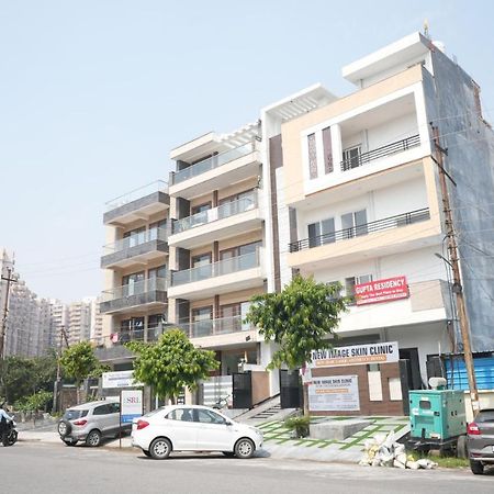Gupta Residency Near Ajnara Heritage Noida Ngoại thất bức ảnh