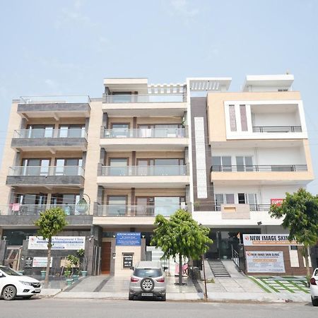 Gupta Residency Near Ajnara Heritage Noida Ngoại thất bức ảnh