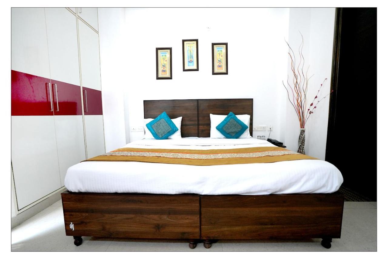 Gupta Residency Near Ajnara Heritage Noida Ngoại thất bức ảnh